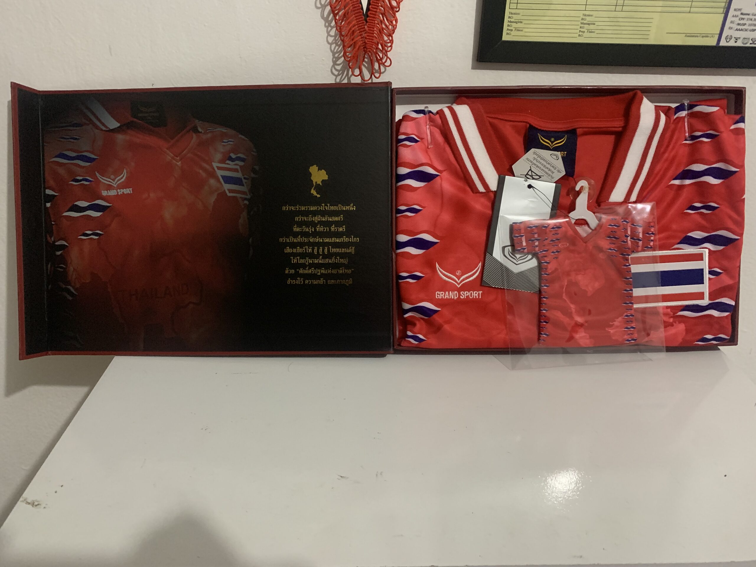 Camisa Seleção Tailandesa - Reedição 1997/98 na etiqueta